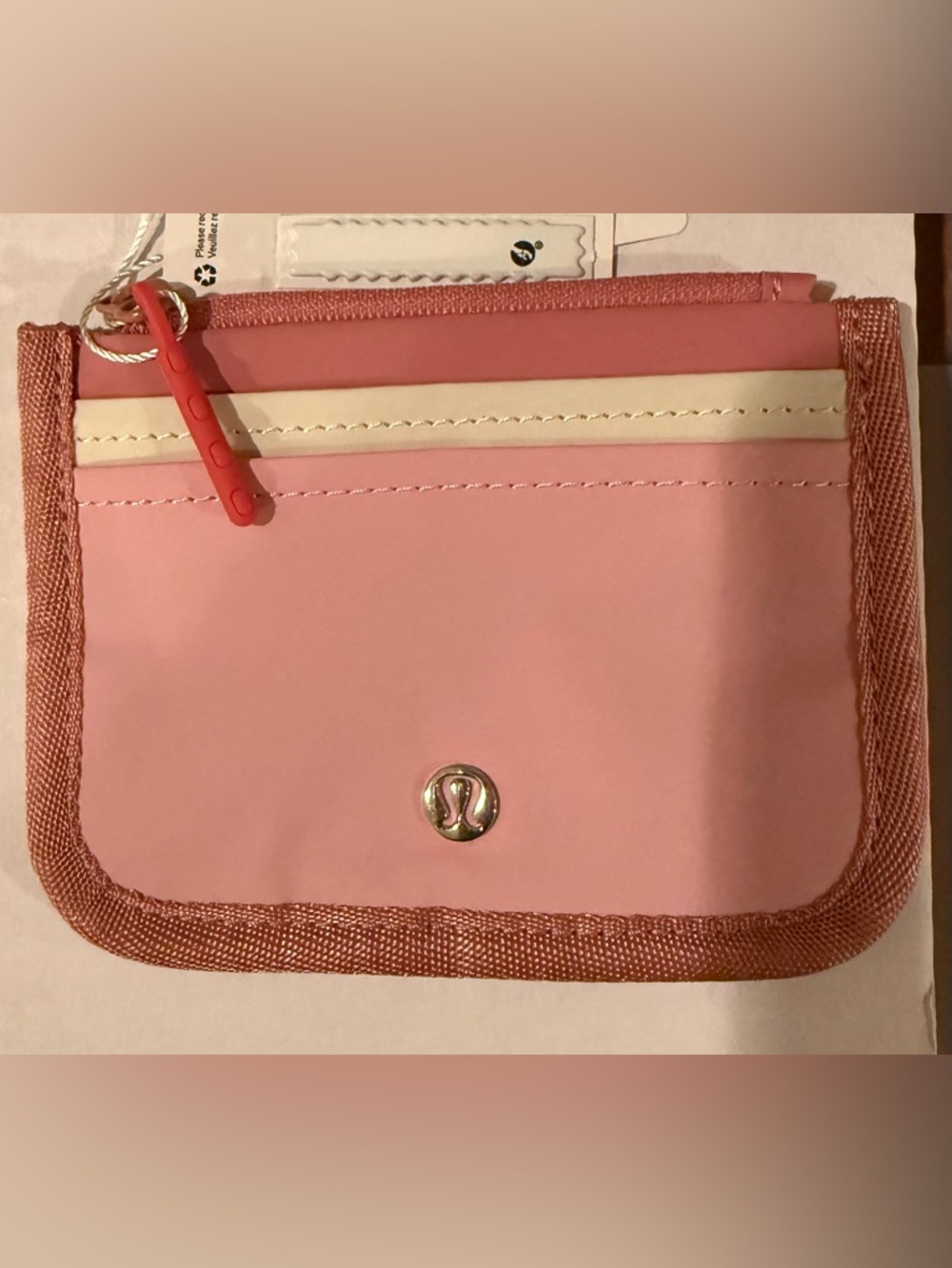NWT lululemon True Identity Card Case Holder with Silver Logo